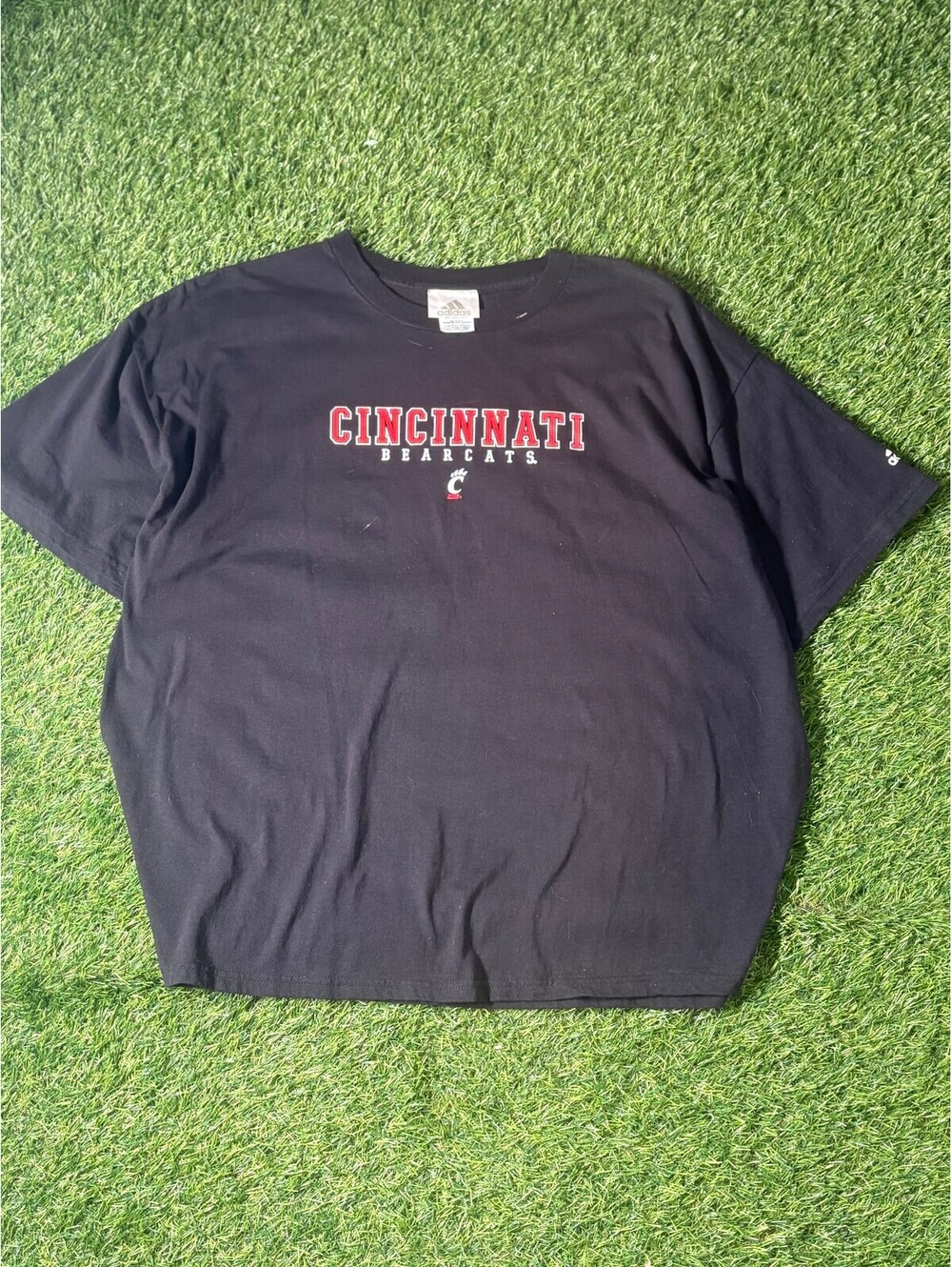 Vintage Adidas Cincinnati Bearcats Black Cotton T-Shirt Mens Size 2XL
